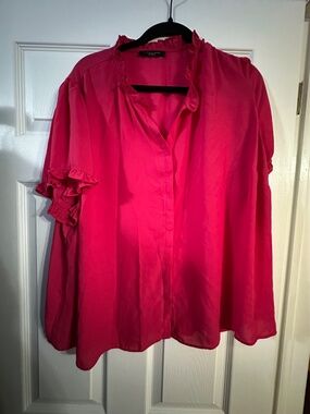 Tahari Woman Fuchsia Blouse – Size 3XL – Short Sleeves & Button Front